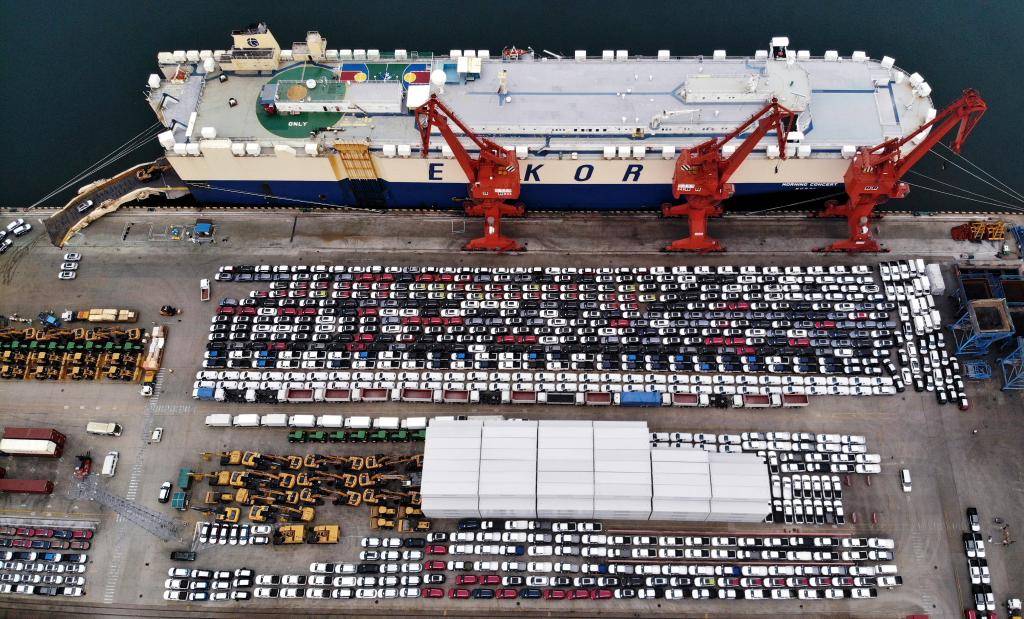 新華全媒+丨青島港商品車(chē)出口同比增長(cháng)超90%