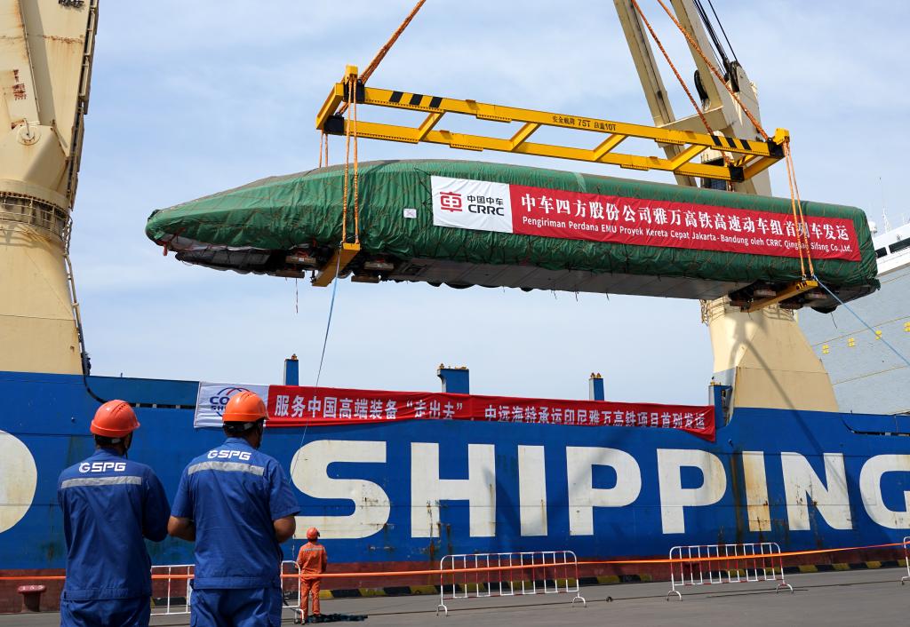 雅萬(wàn)高鐵高速動(dòng)車(chē)組正式發(fā)運