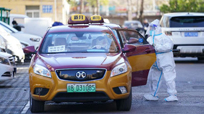 新華全媒+丨北京朝陽(yáng)：就醫保障車(chē)隊服務(wù)風(fēng)險區居民就醫