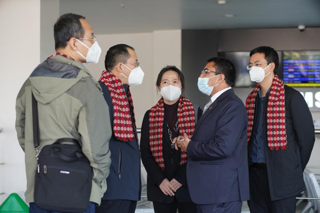 中國專(zhuān)家組抵達尼泊爾 中尼跨境鐵路可行性研究邁出新步伐