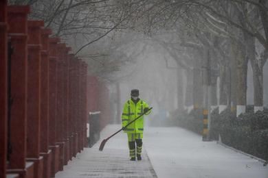 山東濟南迎來(lái)降雪天氣