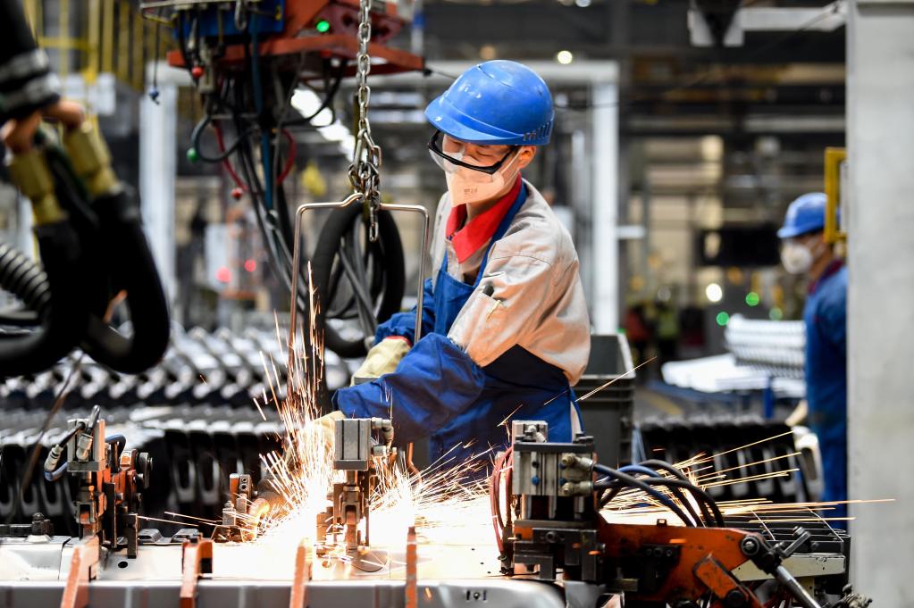 內蒙古鄂爾多斯：車(chē)企生產(chǎn)忙 沖刺“開(kāi)門(mén)紅”