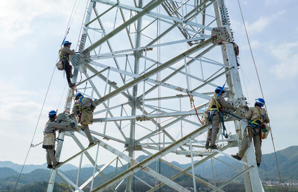 安徽：電網(wǎng)重點(diǎn)工程建設跑出“加速度”