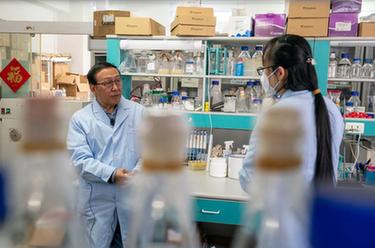張克勤代表：為科技強國、農業(yè)強國作貢獻