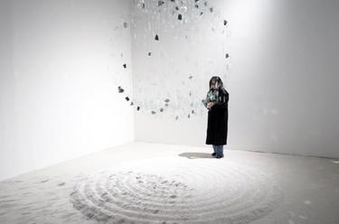 北京：“WAVELENGTH：瞬息涌現”當代藝術(shù)展開(kāi)展