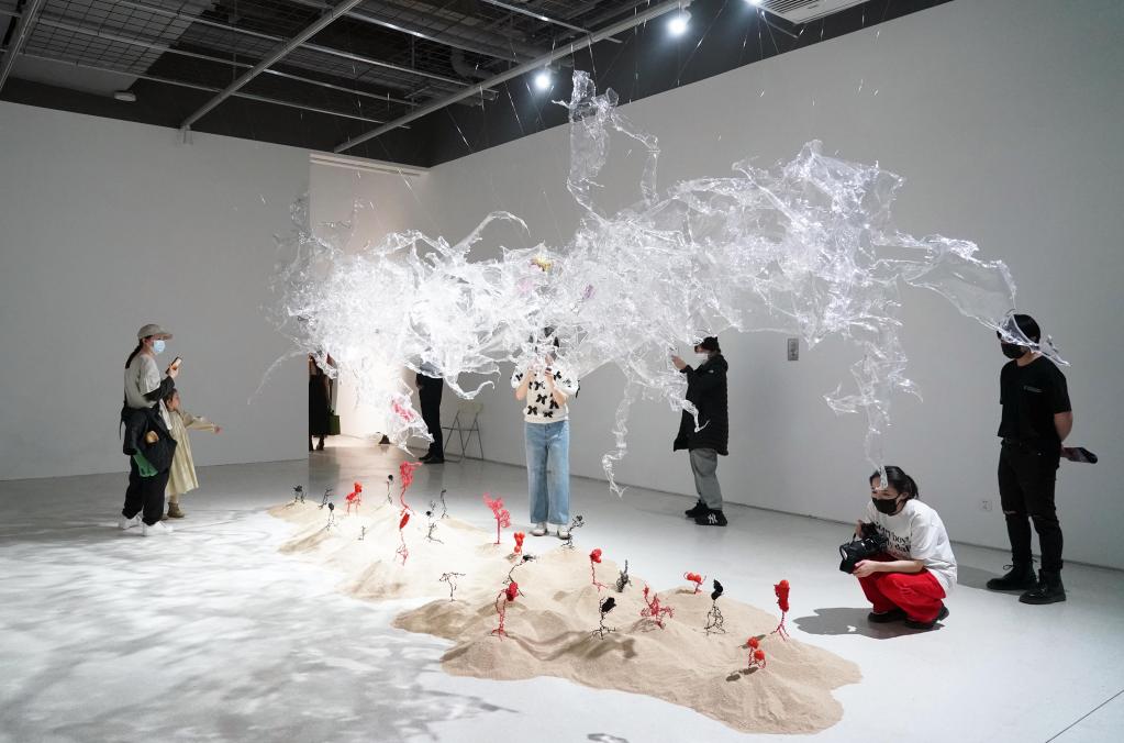 北京：“WAVELENGTH：瞬息涌現”當代藝術(shù)展開(kāi)展