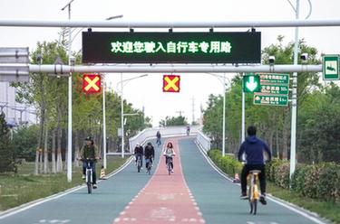 新華全媒+丨叮鈴鈴，“自行車(chē)熱”又回來(lái)了