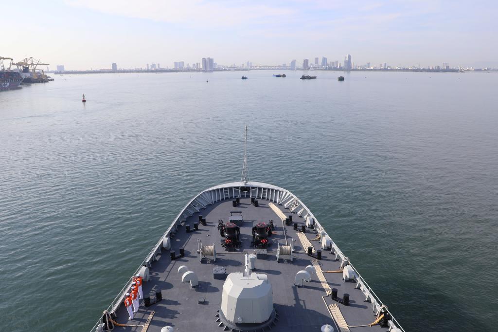 戚繼光艦抵達越南進(jìn)行友好訪(fǎng)問(wèn)