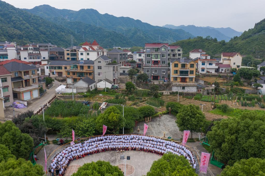 浙江建德：美麗鄉村舉行“全村福·我們的村宴”特色活動(dòng)