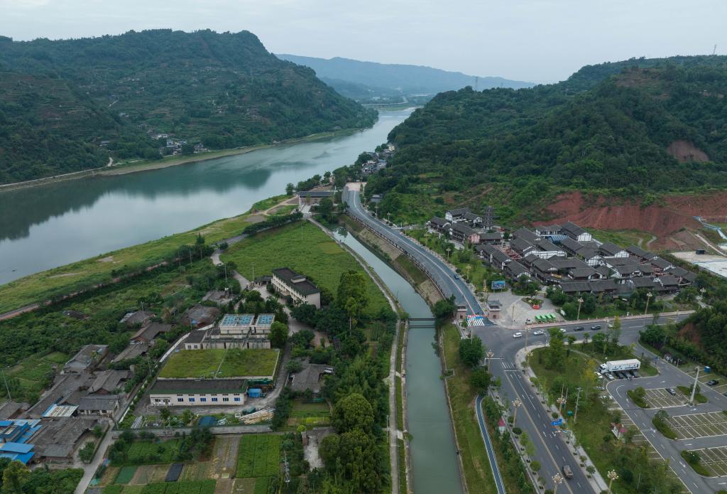 四川樂(lè )山東風(fēng)堰：歷經(jīng)300余年 仍造福一方百姓