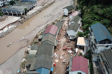 湖南湘西：強降雨過(guò)后搶險救災