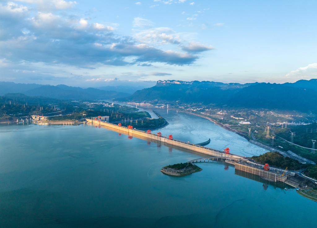 三峽電站投產(chǎn)發(fā)電20年累計發(fā)出清潔電能超16000億千瓦時(shí)