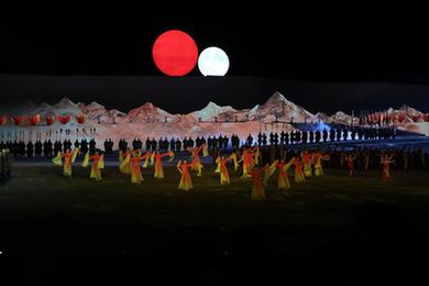 大型實(shí)景音樂(lè )劇《昆侖之約》亮相第六屆中國新疆國際民族舞蹈節