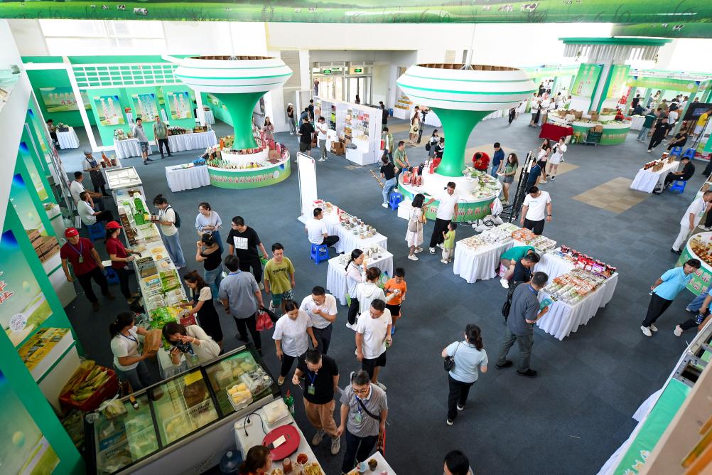 寧夏預制菜產(chǎn)業(yè)發(fā)展推進(jìn)會(huì )暨首屆寧夏重點(diǎn)預制菜推介展銷(xiāo)會(huì )舉行