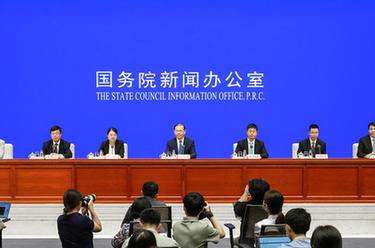 國新辦舉行《社會(huì )保險經(jīng)辦條例》國務(wù)院政策例行吹風(fēng)會(huì )