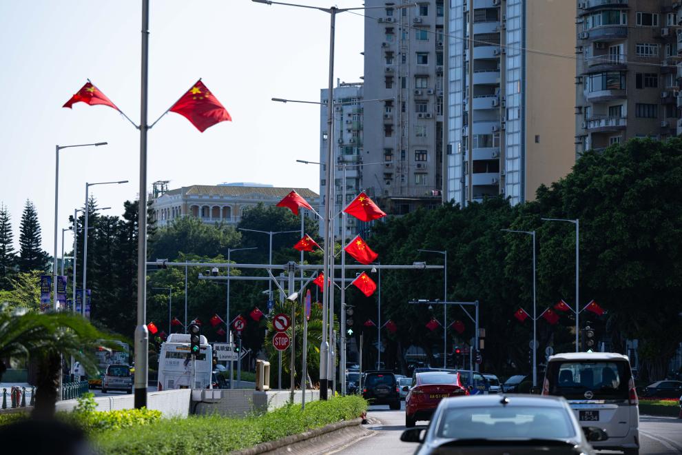 澳門(mén)：紅旗飄飄 喜迎國慶