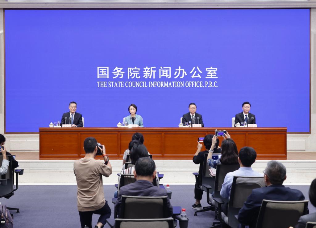 國新辦舉行“權威部門(mén)話(huà)開(kāi)局”系列主題新聞發(fā)布會(huì ) 介紹推動(dòng)廣播電視和網(wǎng)絡(luò )視聽(tīng)高質(zhì)量發(fā)展、努力鑄就中國特色社會(huì )主義文化新輝煌有關(guān)情況