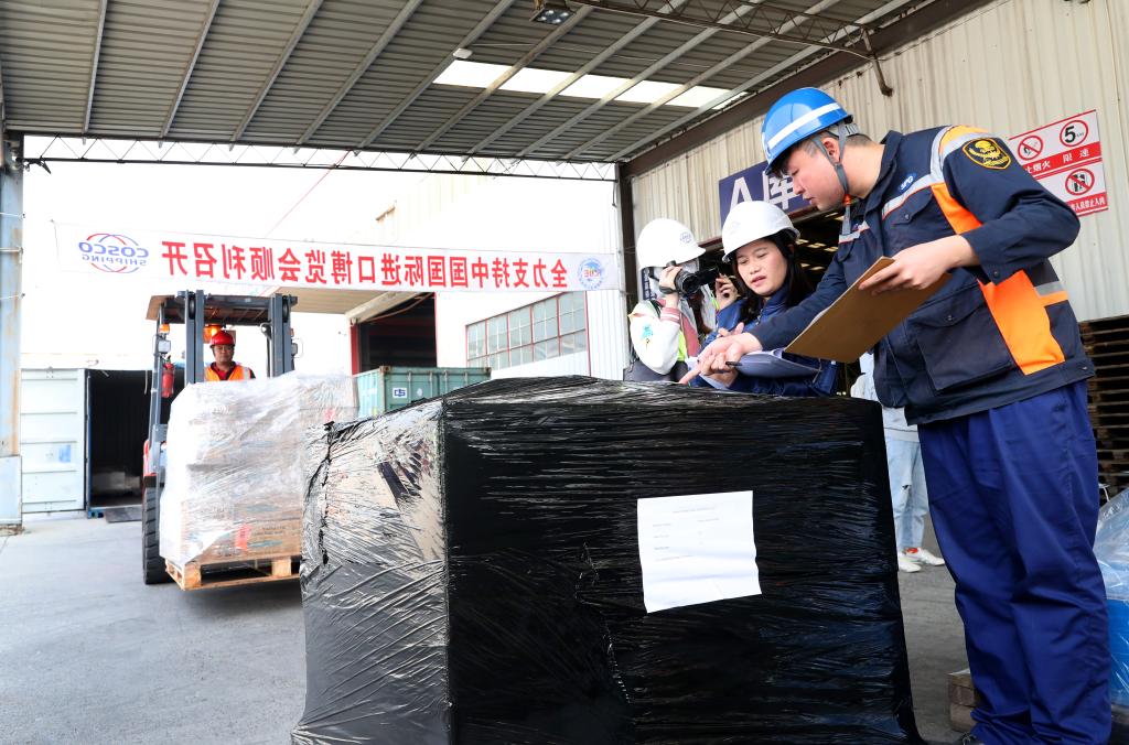 第六屆進(jìn)博會(huì )新西蘭及南太平洋地區展品順利抵滬