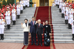 習近平同越共中央總書(shū)記阮富仲舉行會(huì )談