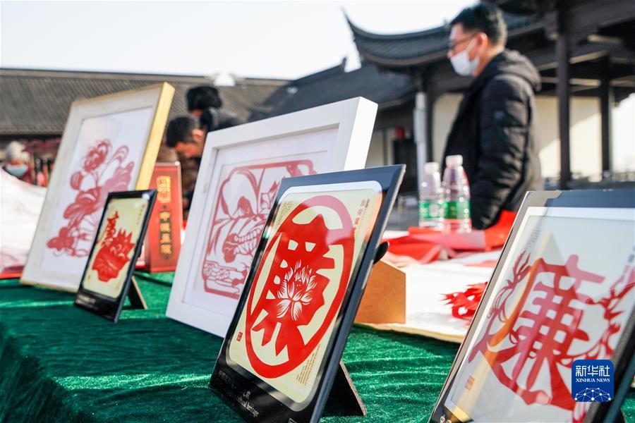 （新華全媒頭條·圖文互動(dòng)）（4）堅定執著(zhù)打好黨風(fēng)廉政建設和反腐敗斗爭攻堅戰持久戰——從十九屆中央紀委六次全會(huì )看全面從嚴治黨向縱深推進(jìn)