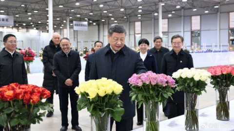 習近平：祝你們的生活像花兒一樣美！