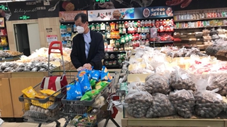 “掃碼”、兩米線(xiàn)……上海復商復市現場(chǎng)直擊